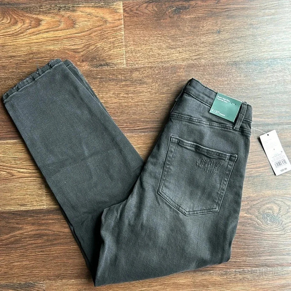 NEW Wild Fable Super High Rise Tapered Jean Black | Wild Fable Tapered Jean - Picture 2 of 13